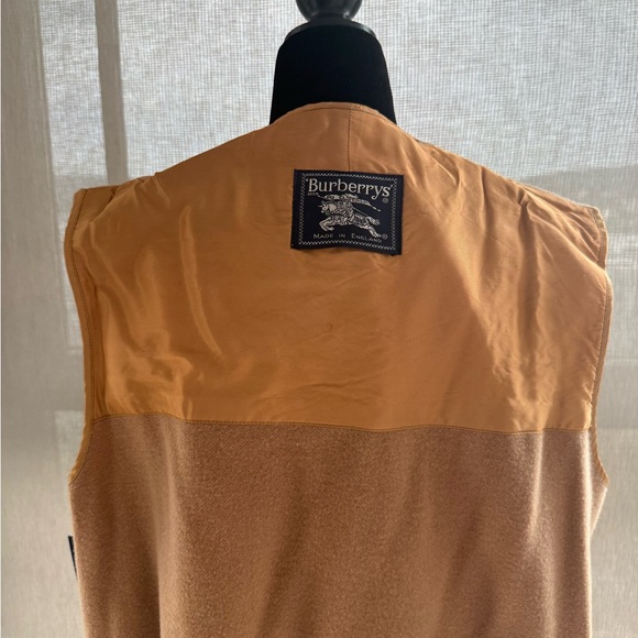 Vintage Burberry Trench Coat - Picture 8 of 16